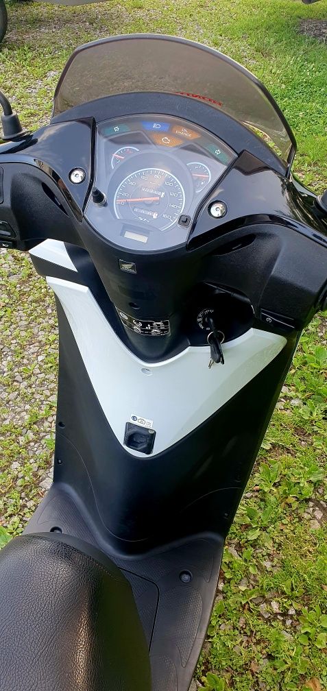 SH 125 cbs kat B niski przebieg podobny do x max 125 x 8 125 vespa 125