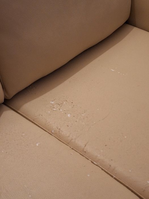 Sofá cama em pele sintética