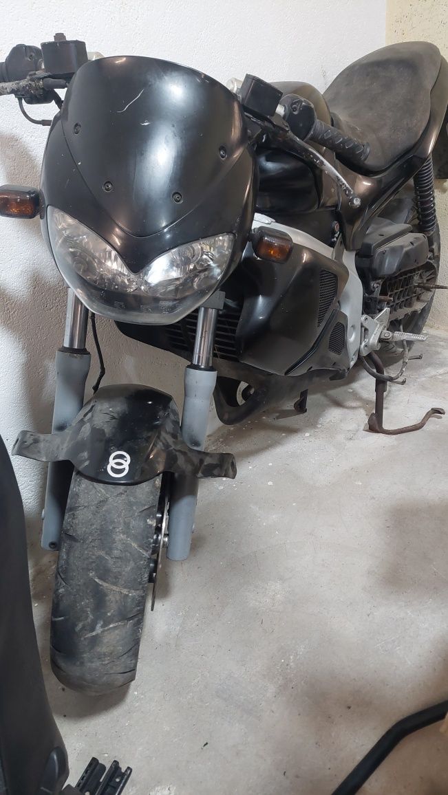 Gilera dna 50 scooter
