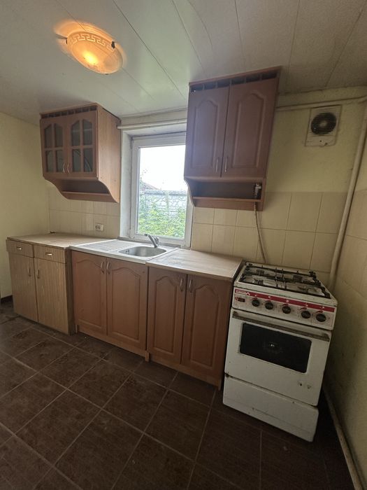 Седнів Центр будинок 80 м кв зі всіма комунікаціями 15 сот