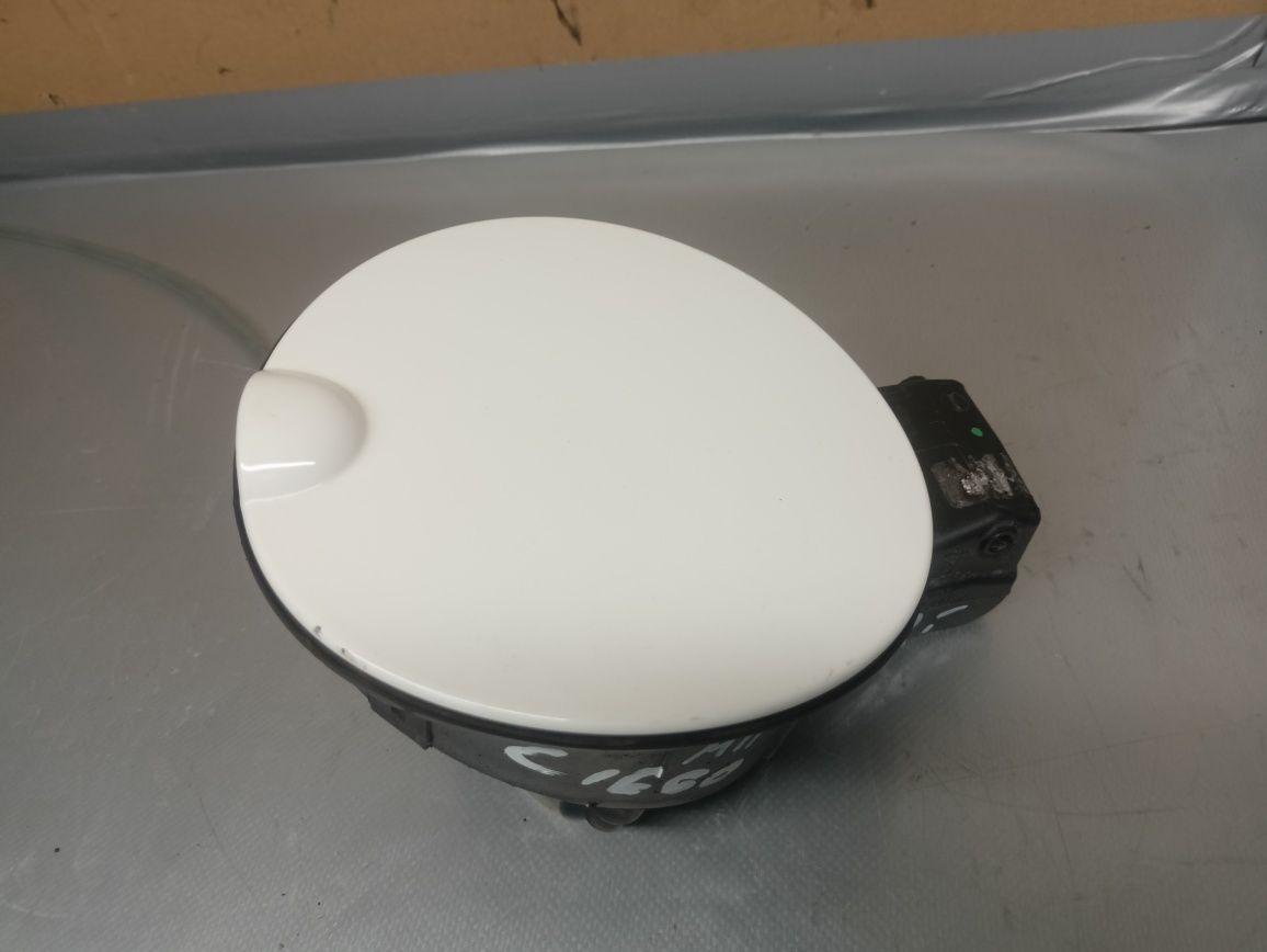 VW Up, Skoda citigo, Seat Mii klapka wlewu paliwa kod lakieru LB9A