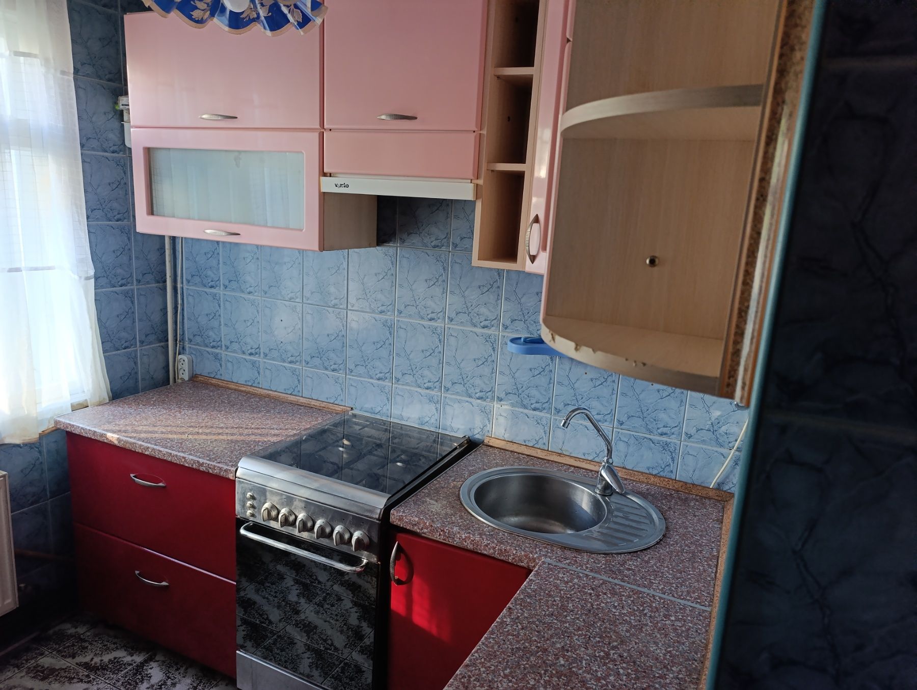 Меблі в кухню кухонний меблевий набір