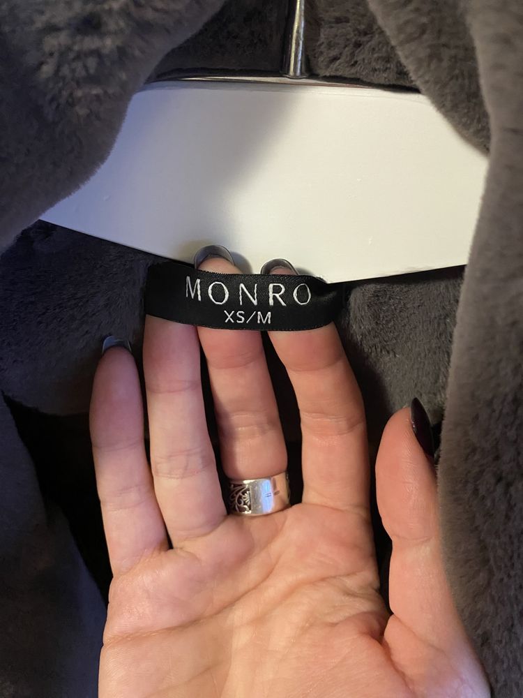 Шуба українського бренду Monro store