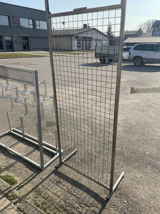 Wyposażenie sklepu odzieżowego