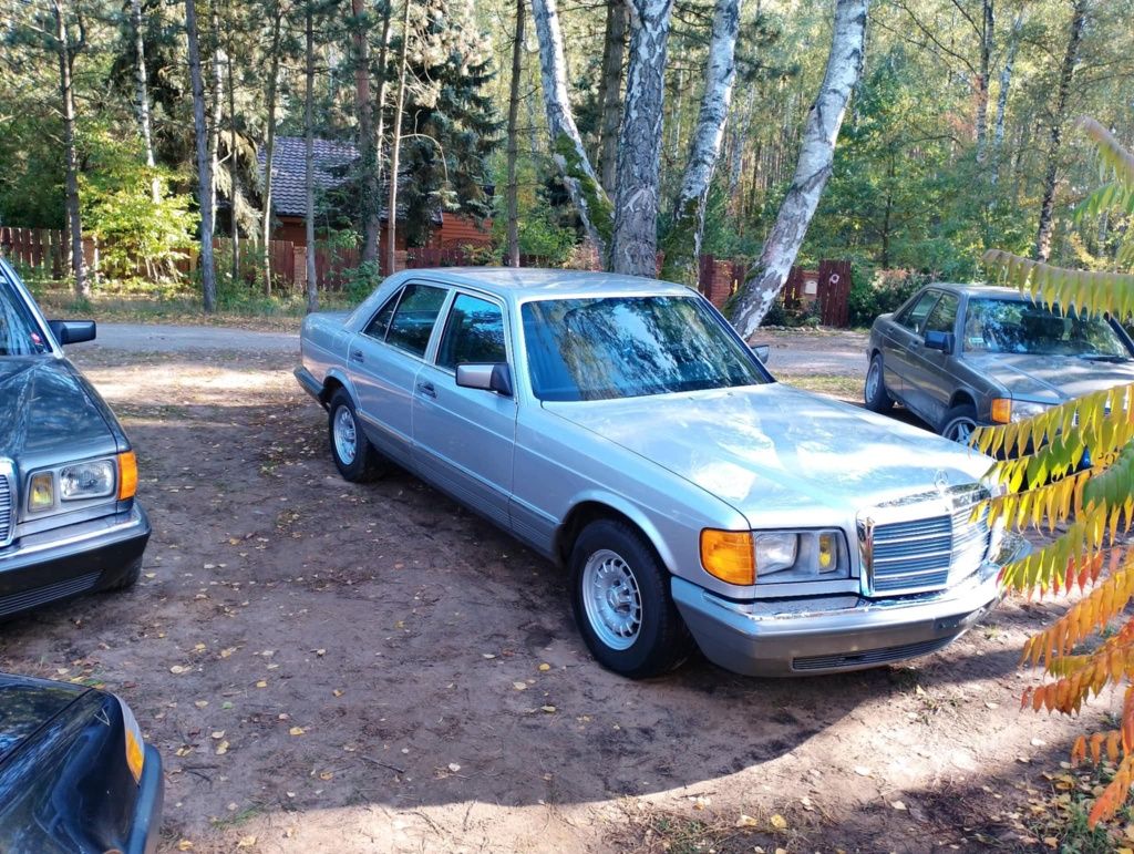 Mercedes w126 sedan