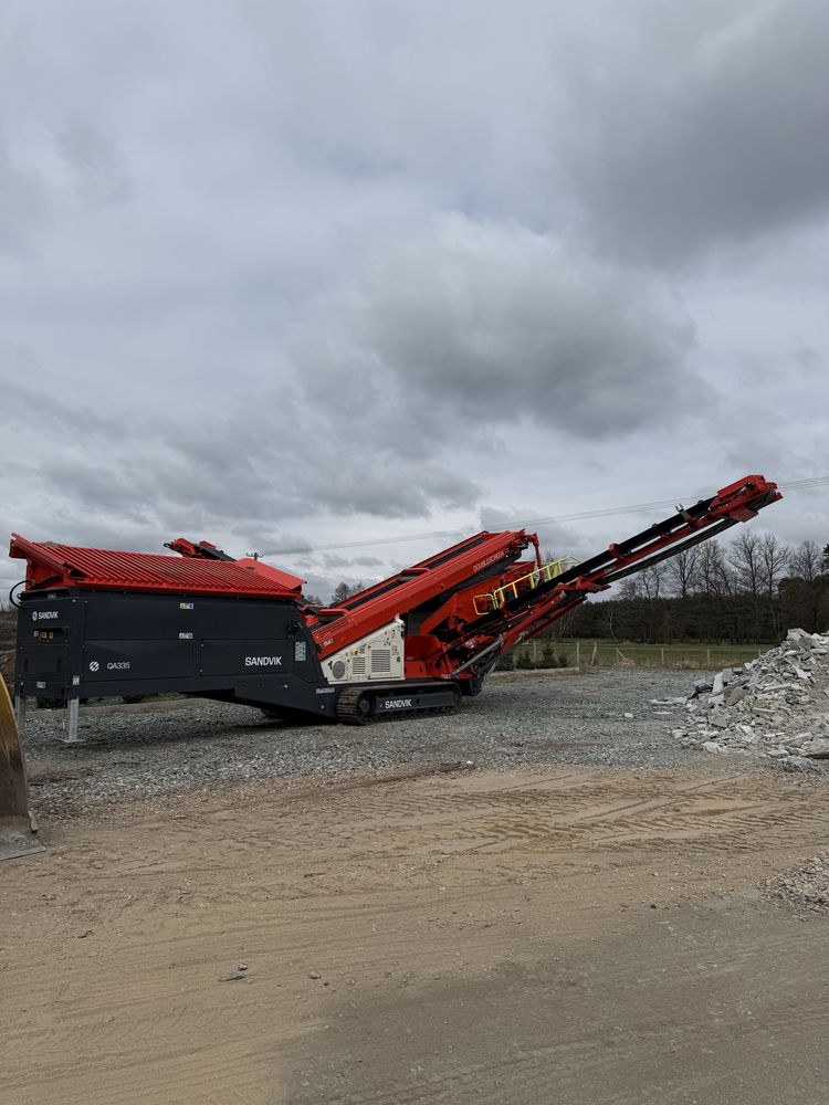 Usługi Przesiewaczem Wynajem Przesiewacza Sandvik QA335