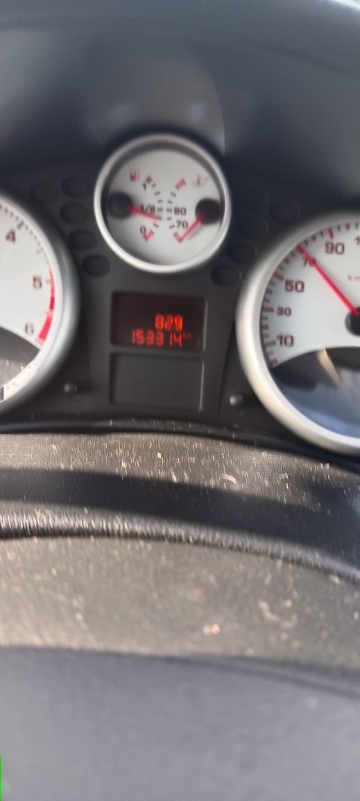 Peugeot 207 1.6HDI 90km
