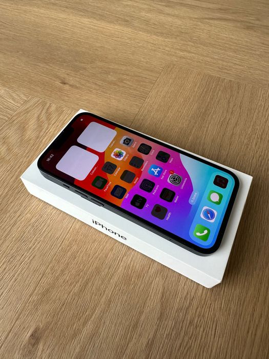 Idealny iPhone 13 128 GB MIDNIGHT w PERFEKCYJNYM stanie!