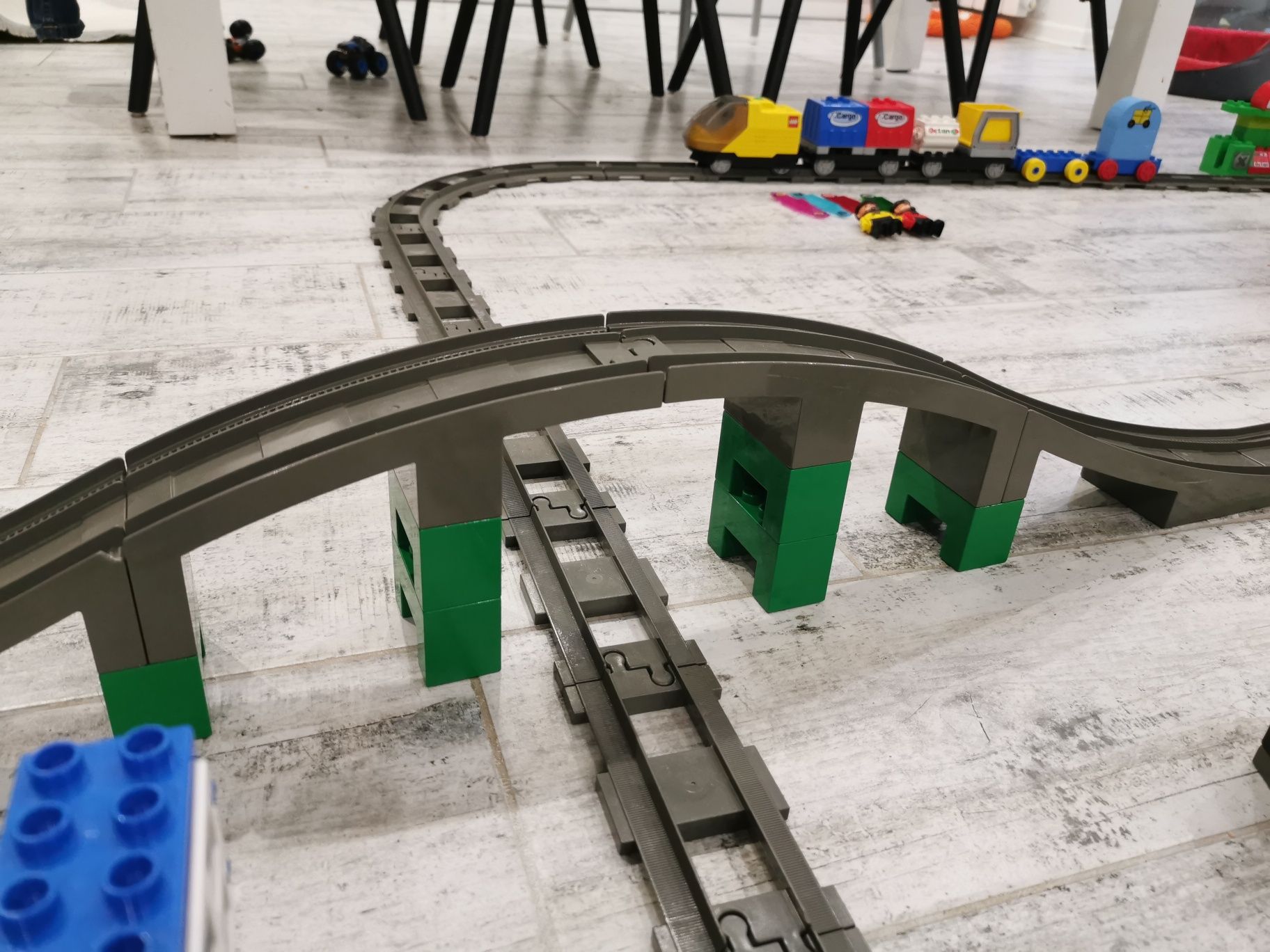 Inteligentny wielki zestaw Lego Duplo tory kolejowe klocki