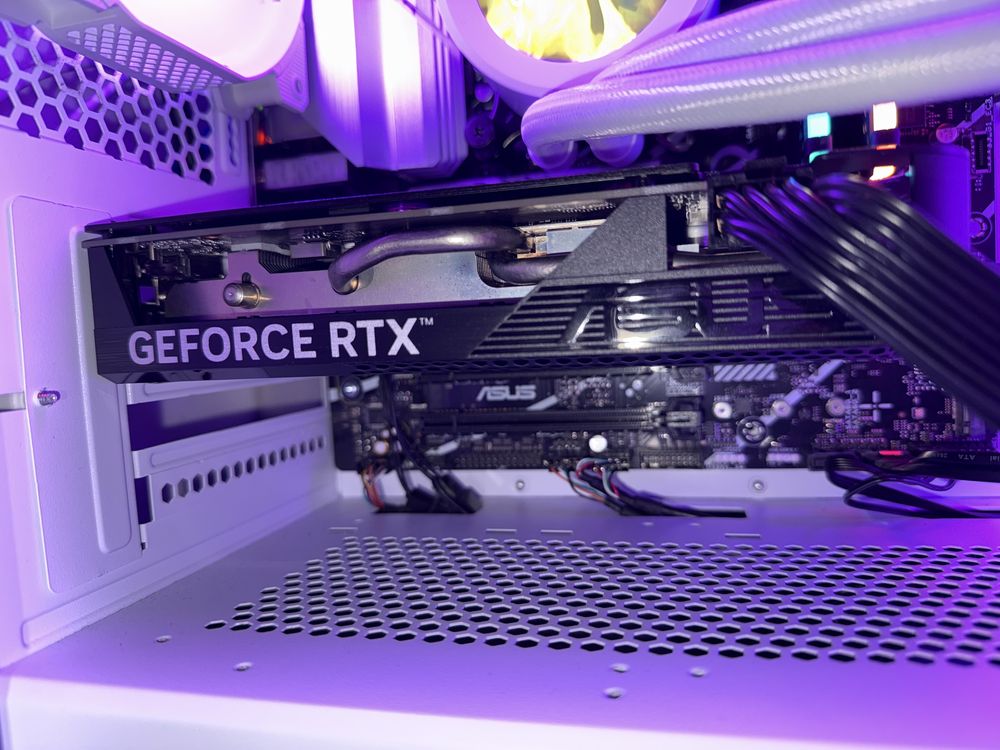 Placa Gráfica ASUS GeForce RTX 4060 V2 OC Edition 8GB GDDR6