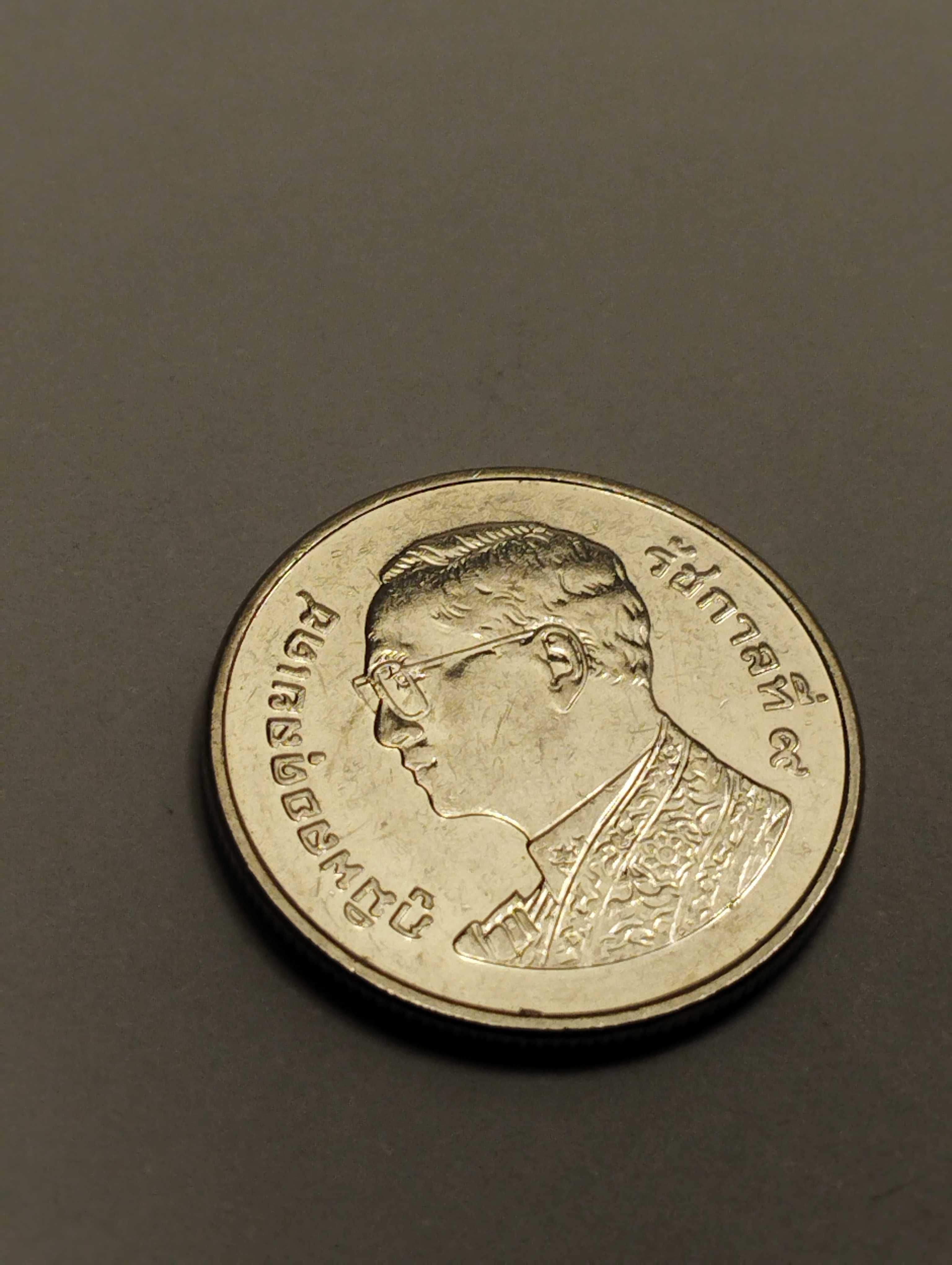 Sprzedam monetę Tajlandia 1 baht 2015r. stan idealny
