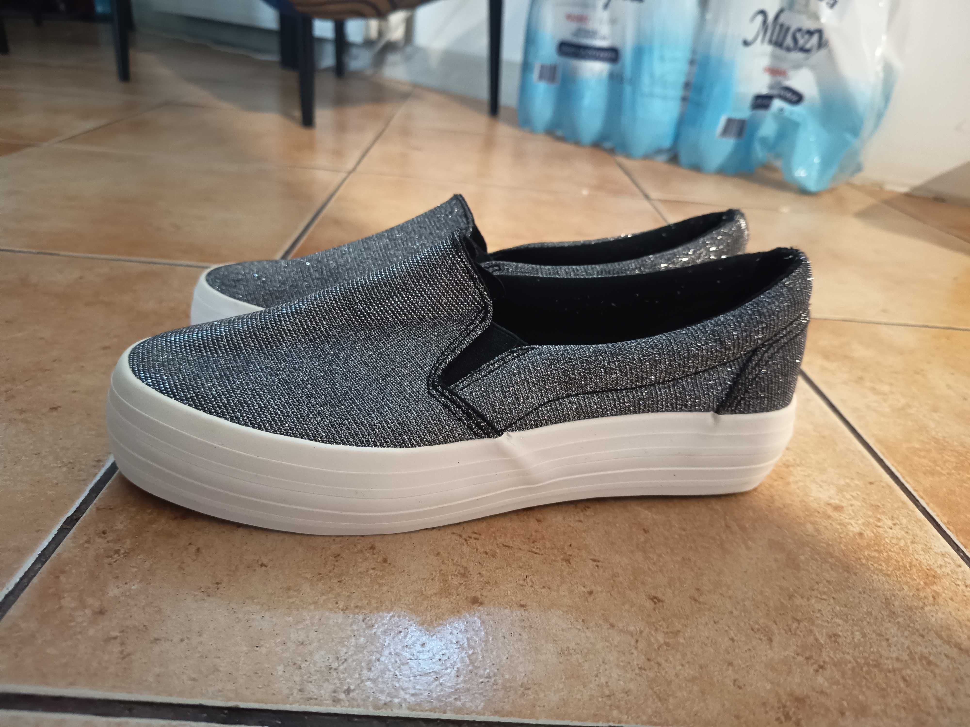 Sprzedam buty R.37/38
