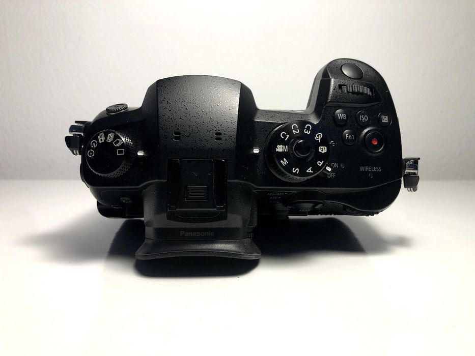 Panasonic GH5 como nova 2430 disparos
