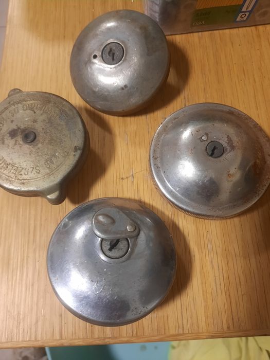 Korek paliwa ladny stan warszawa fso syrena zuk nysa