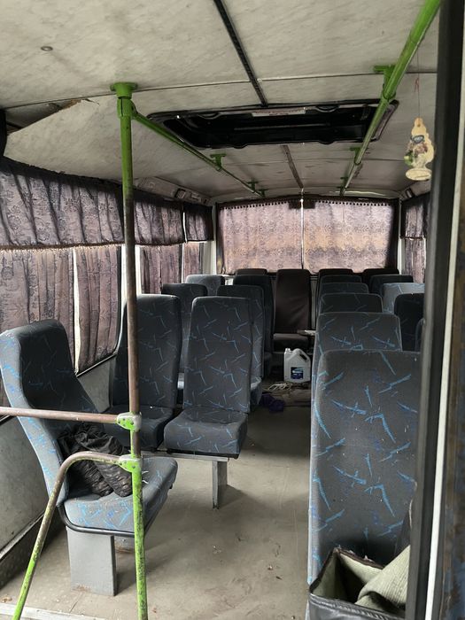 Автобус на ходу з документами