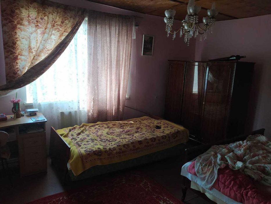 Продам дом, подходит для зимнего проживания.
