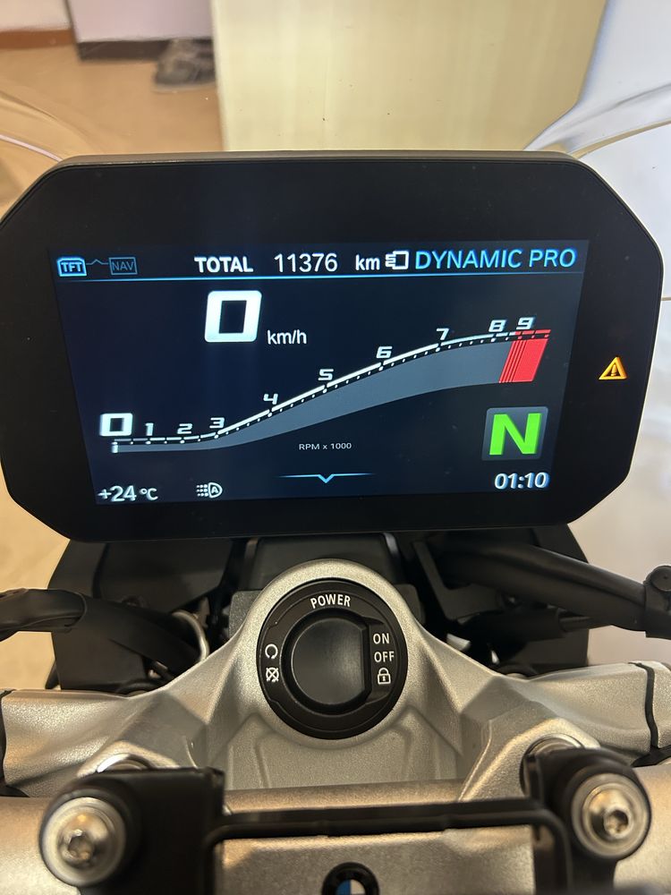 BMW F900R 2020 – Full Extras – 11.500 km – Como nova
