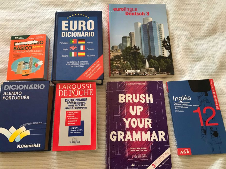 Dicionários e gramáticas de linguas