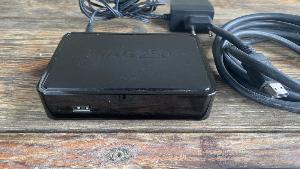 Mag 250 интернет приставка для тв