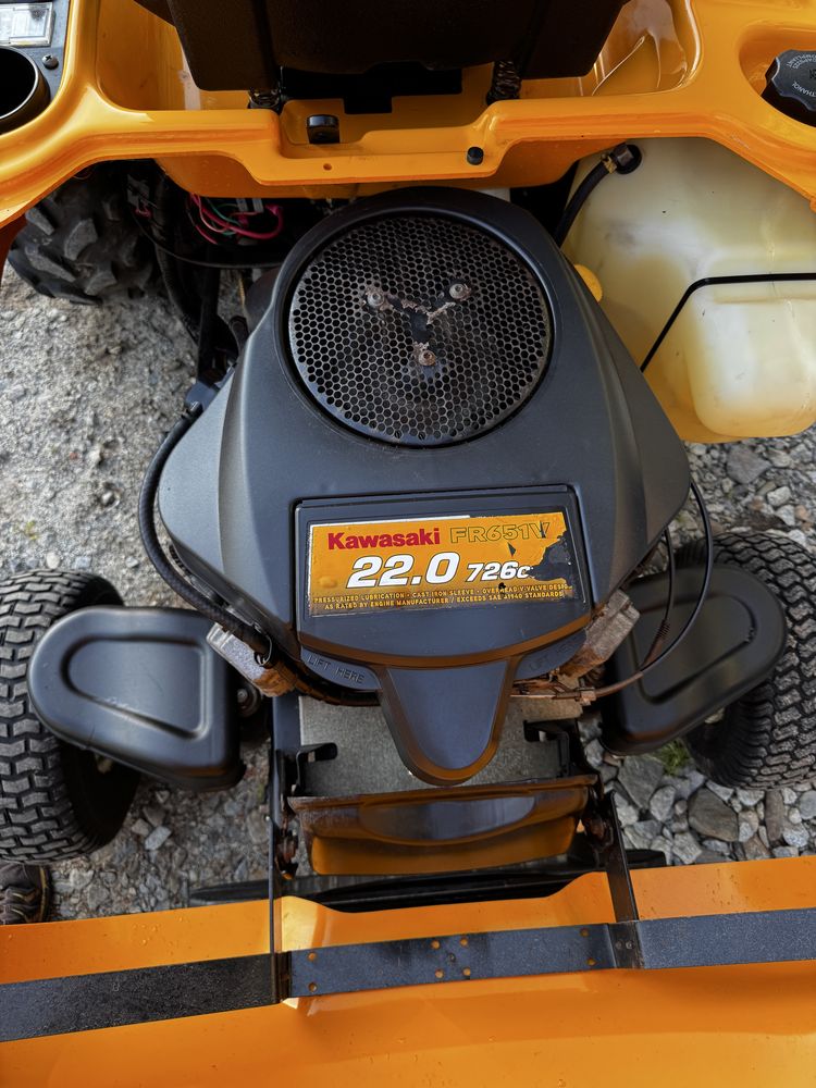 Traktorek Zero Turn Cub Cadet FMZ50 Kawasaki 22 KM 2 cyl