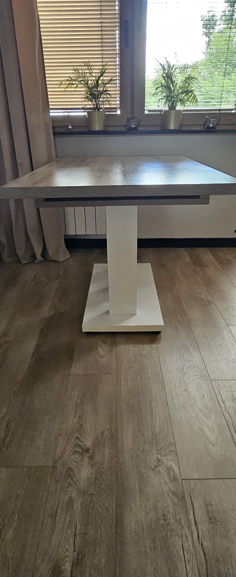 Stół do jadalni,  do salonu