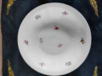 Porcelana Chodzież PRL talerz w kwiatki głęboki