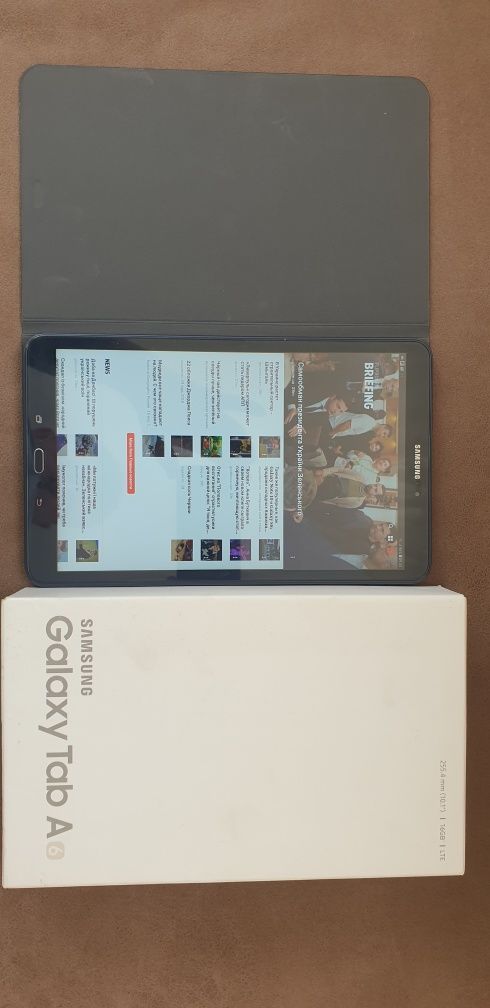 Планшет Samsung Galaxy Tab A 10.1" (2016) SM-T585