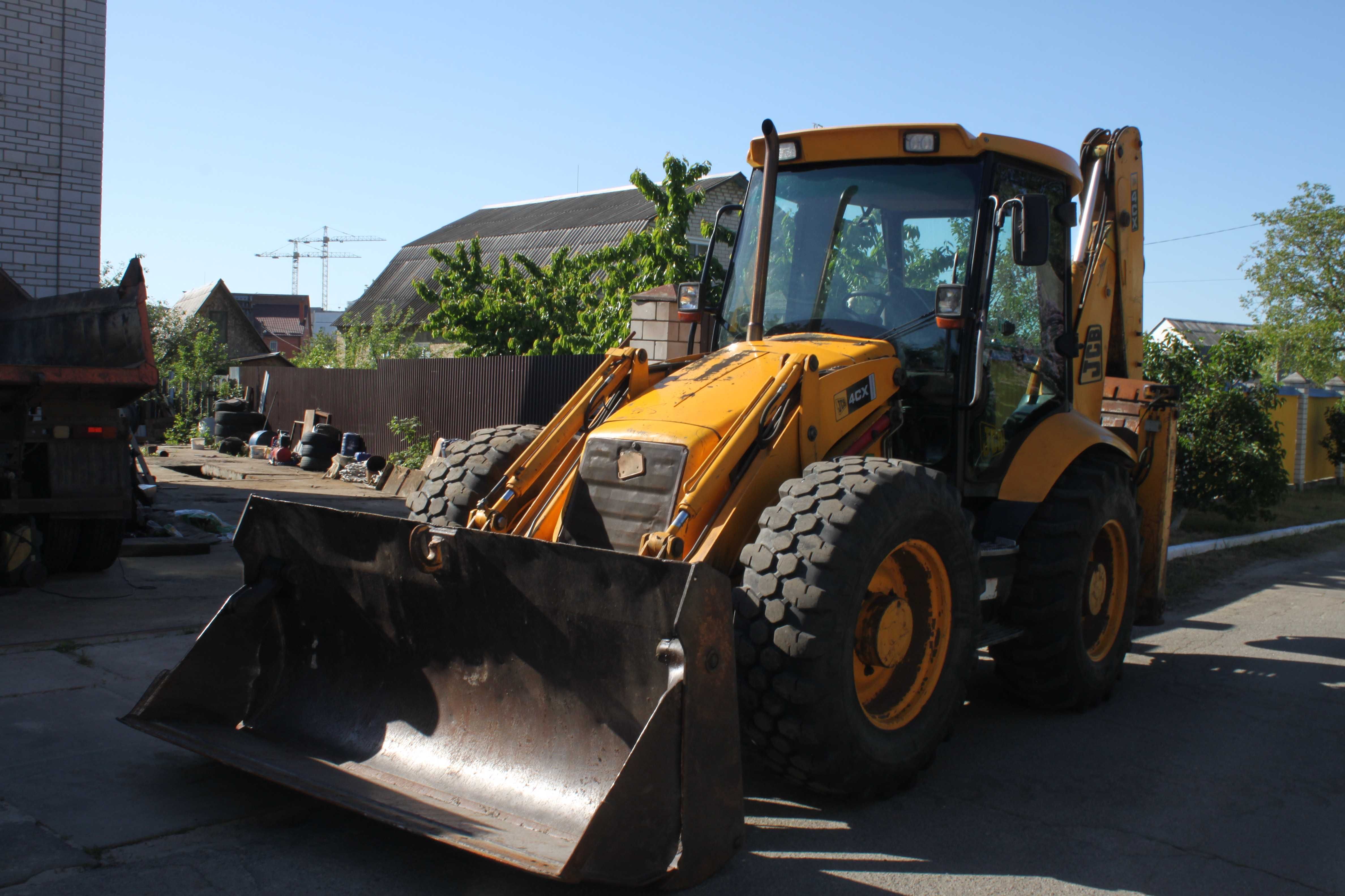 Продам JCB 4CX 2003