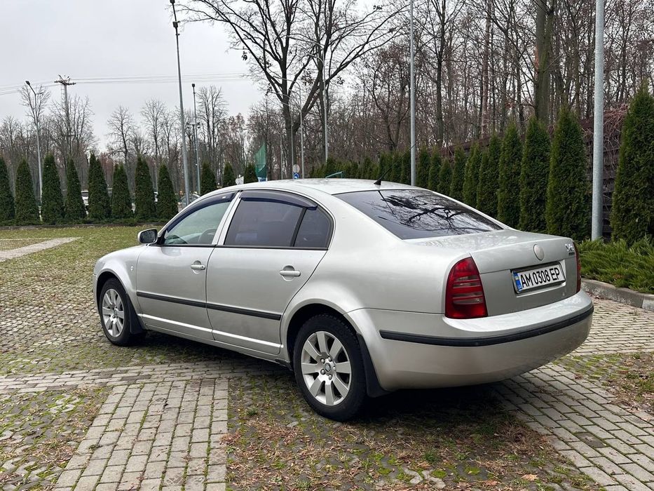 Skoda Superb 2003 р.в.. Газ-бензин.