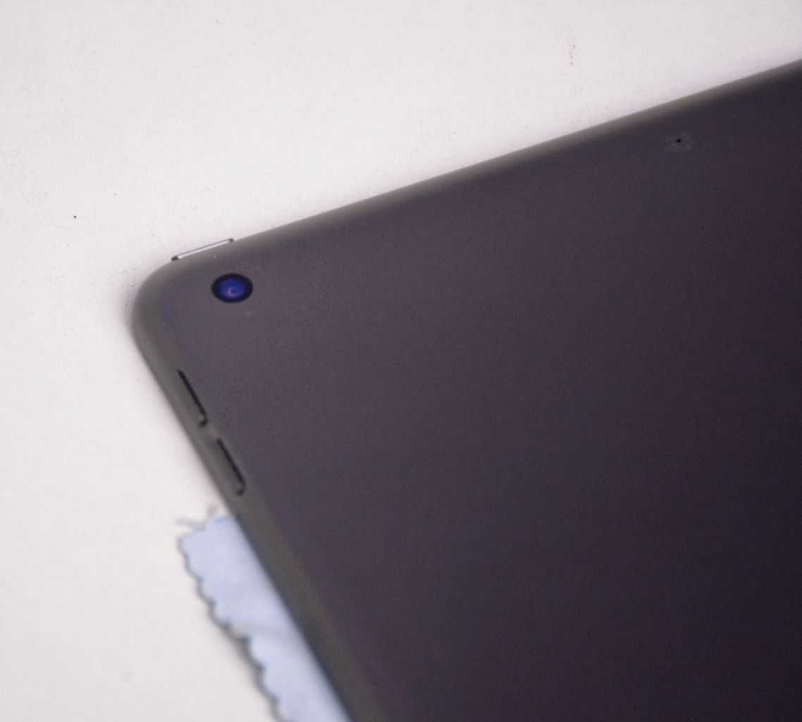 Apple iPad 7 gen. A2197 2/32GB Używany Szary
