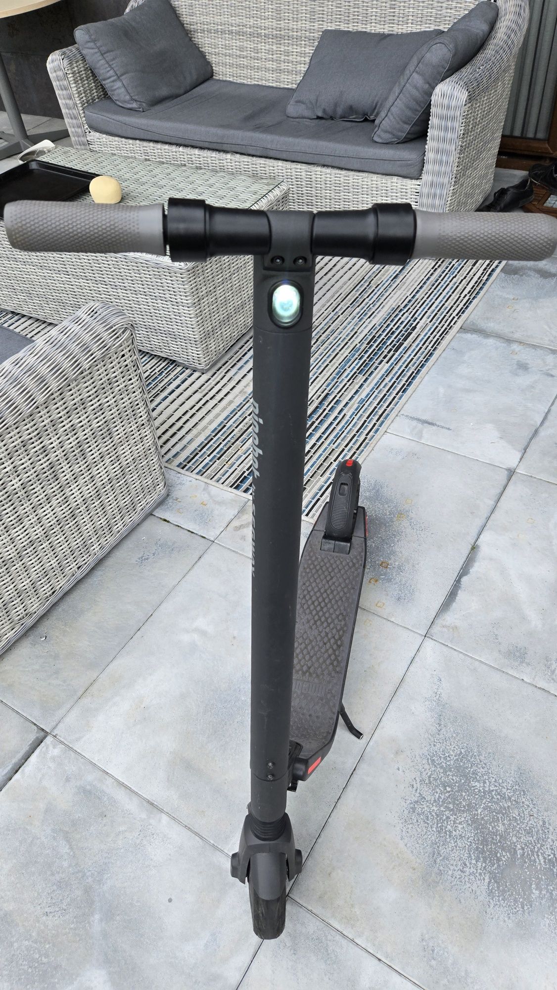 Hulajnoga elektryczna Ninebot by Segway