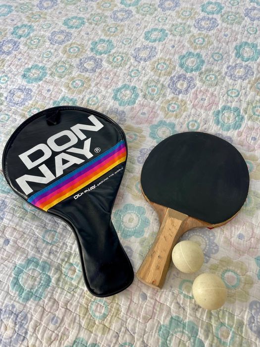 Bolsa donnay + raquete ping pong + bolas