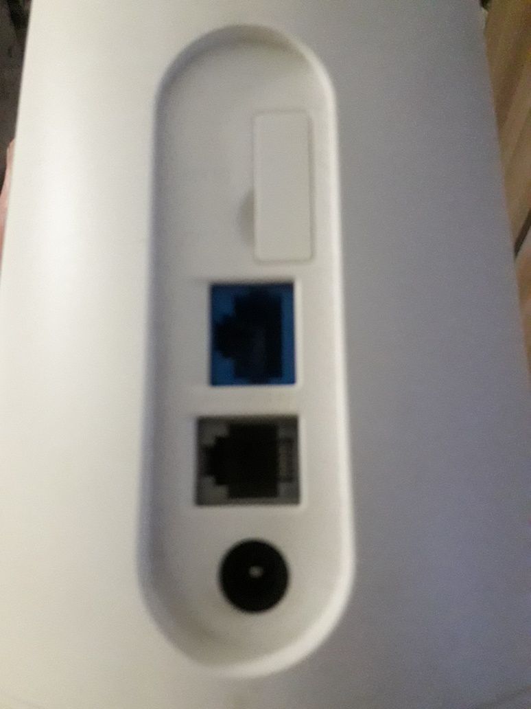 ruter huawei B528s