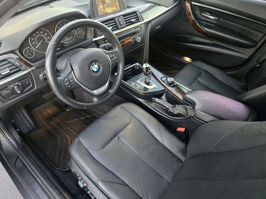 BMW 3 Series 328i      2015