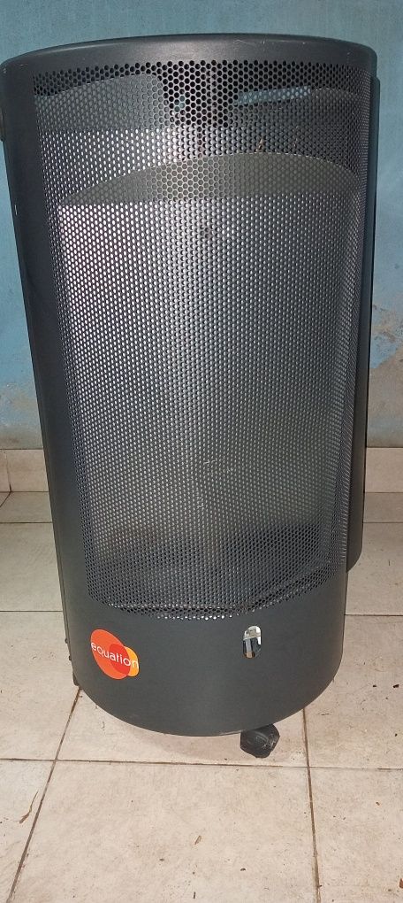 Aquecedor a gás.