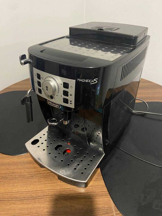 Кавомашина DELONGHI Magnifica S