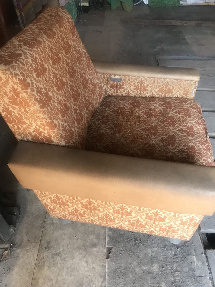 Кресла (под реставрацию)