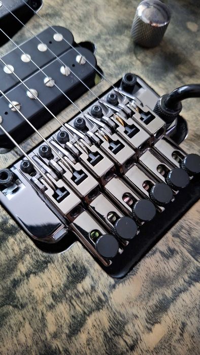Gitara elektryczna Ibanez RG970QMZ Premium + Futerał Soft Case
