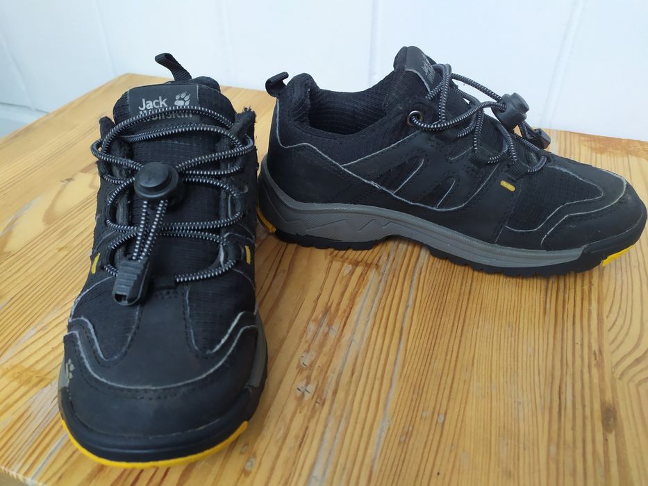 Кросівки  дитячі Jack Wolfskin 32 розмір.