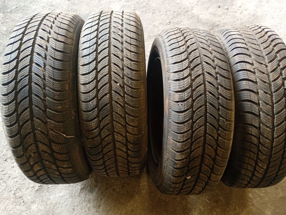 Komplet opon 195/65r15 Dębica
