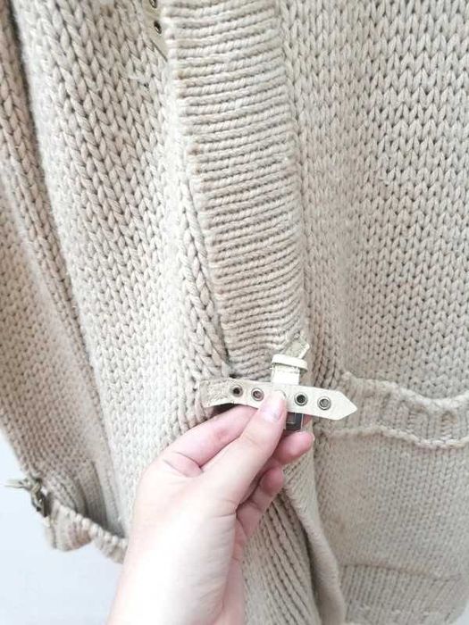 Casaco de Malha Bege