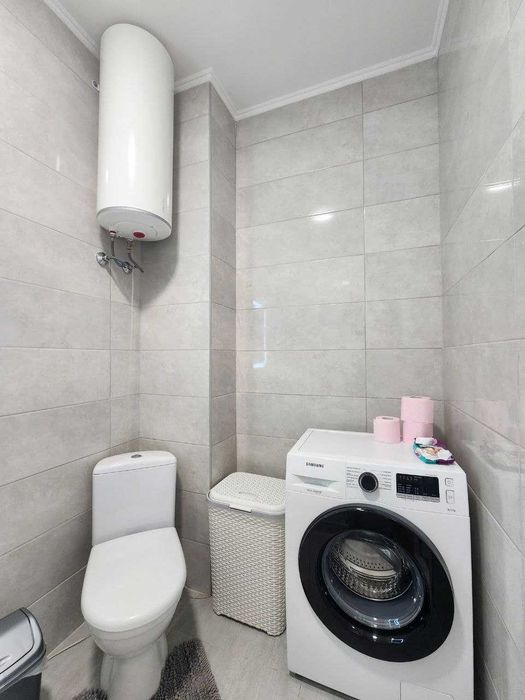 Продам 1 кімнатну кв-ру з ремонтом  біля моря !