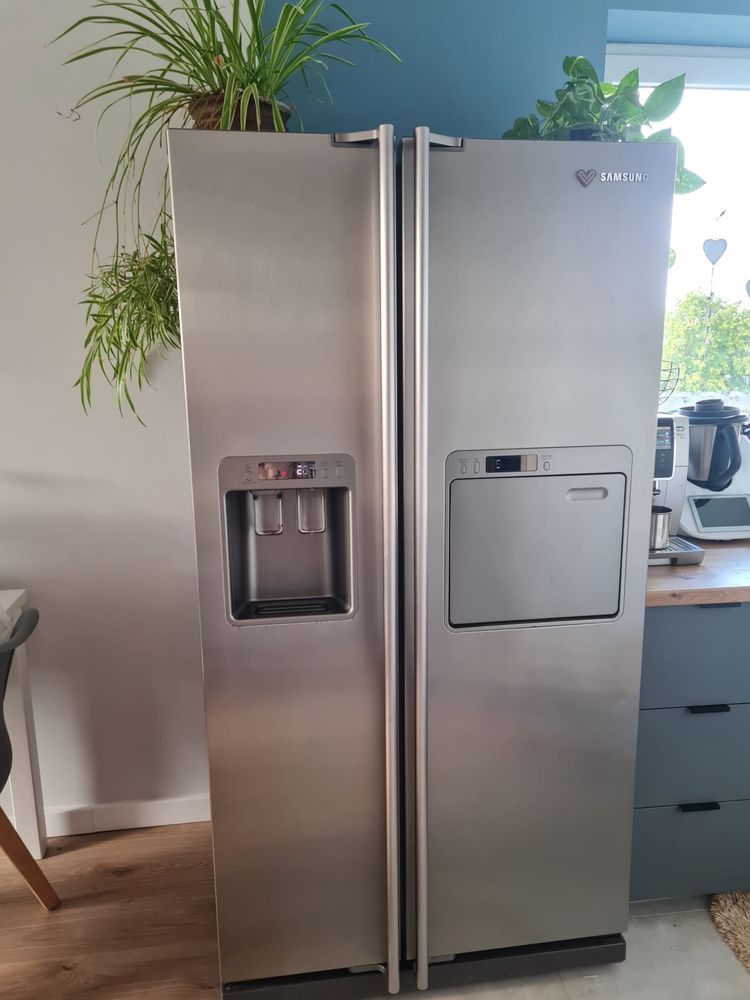 Lodowka Samsung RSJ1KERS side by side (dwudrzwiowa)