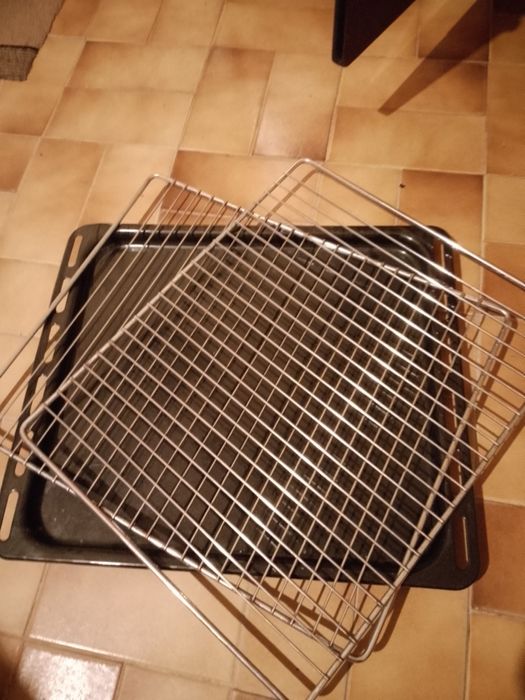 Forno Bosch elétrico para peças.