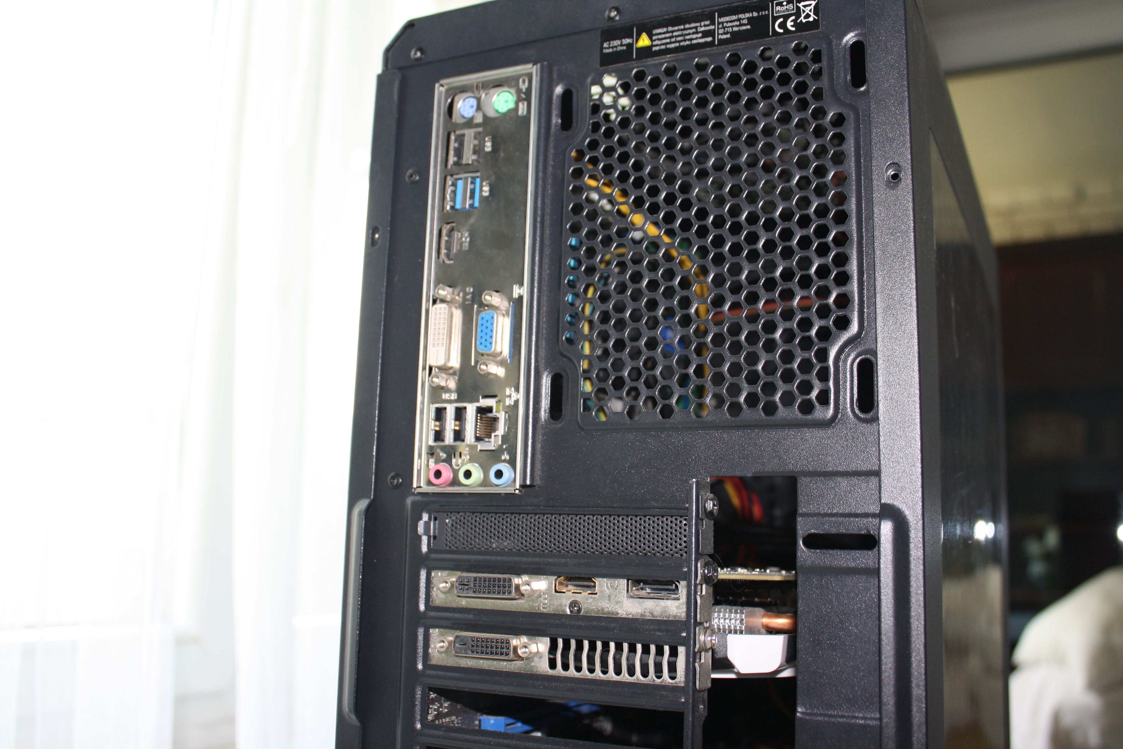 Komputer stacjonarny i5 / 16 GB RAM / SSD