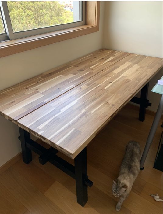 Mesa Acácia com 160cm