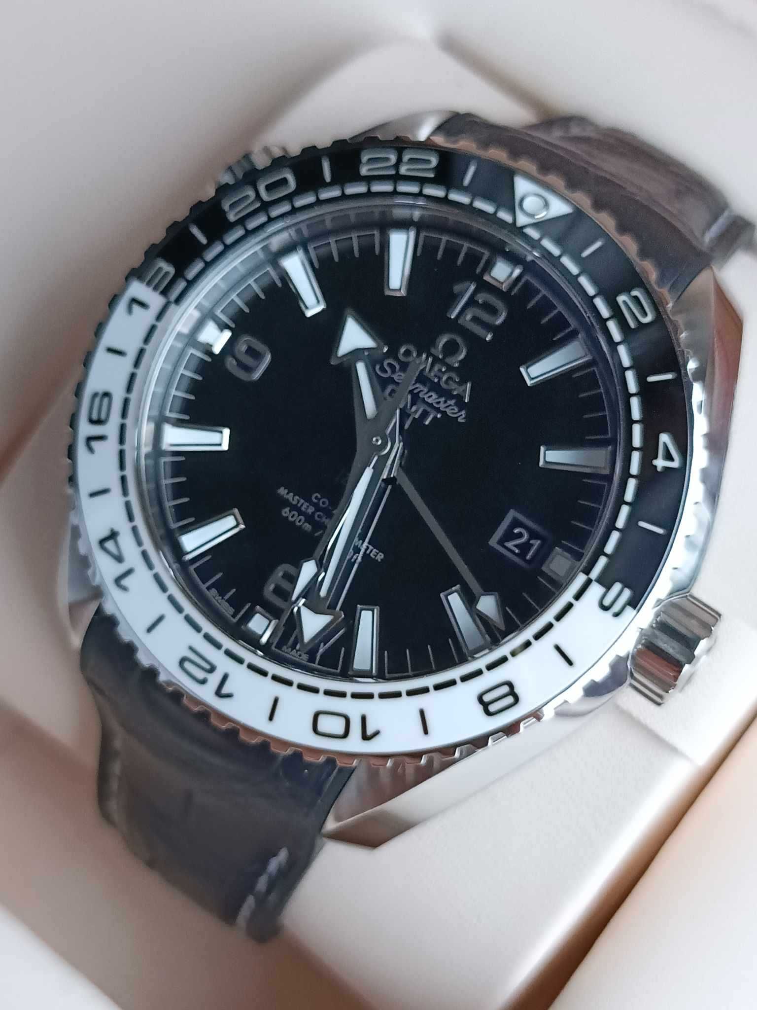 Omega Seamaster Planet Ocean 600M GMT 43,5mm 07.2024