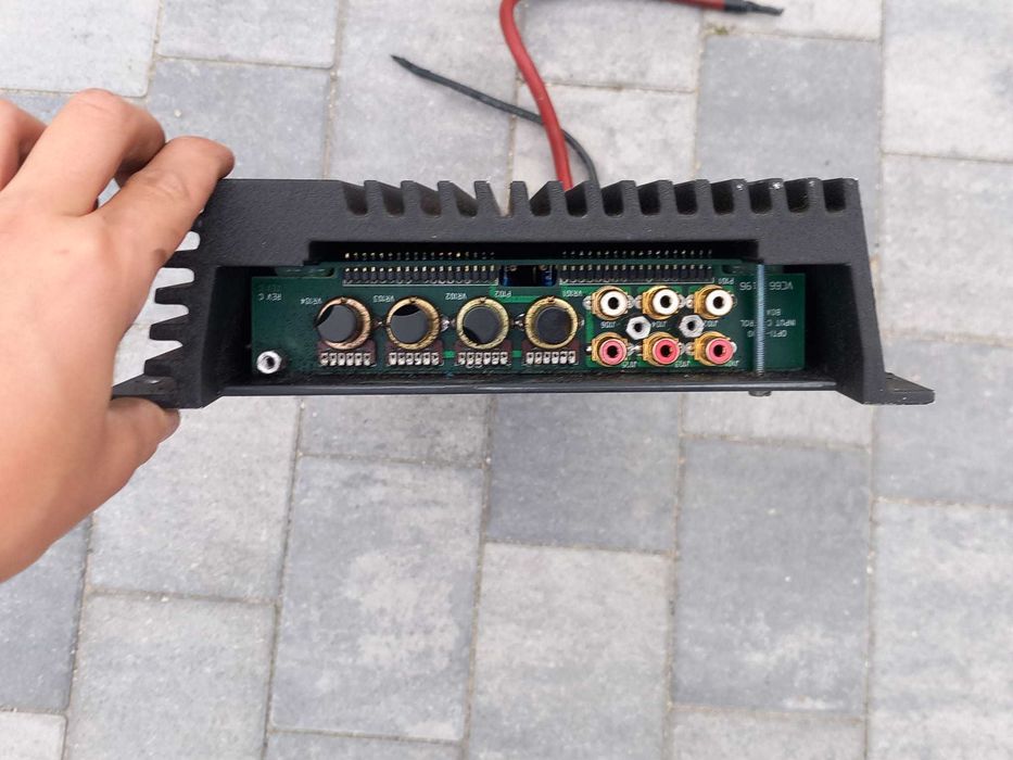 Wzmacniacz samochodowy Lanzar optidrive 6200