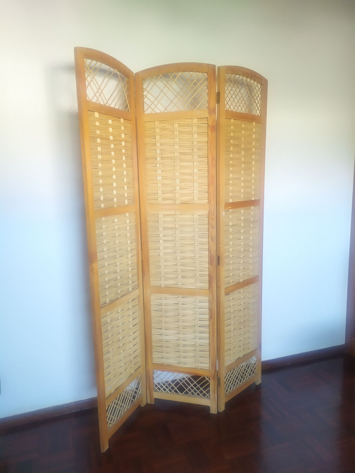 Biombo de Madeira
