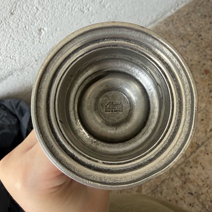 2 canelabros em estanho